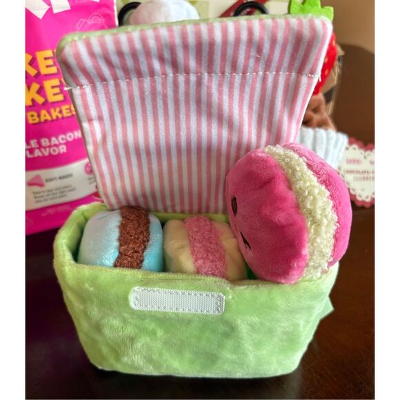 BARK BOX - NWT - Bundle of 3 Quality Toys from Bark & Bag of Treats/Small Dogs - Picture 5 of 15